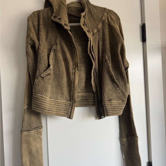 Free People Jackets & Blazers - Free People Tan Textured Bomber Jacket